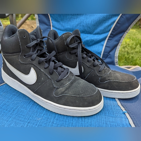 Nike men's hi-tops size 9.5 - Picture 4 of 7